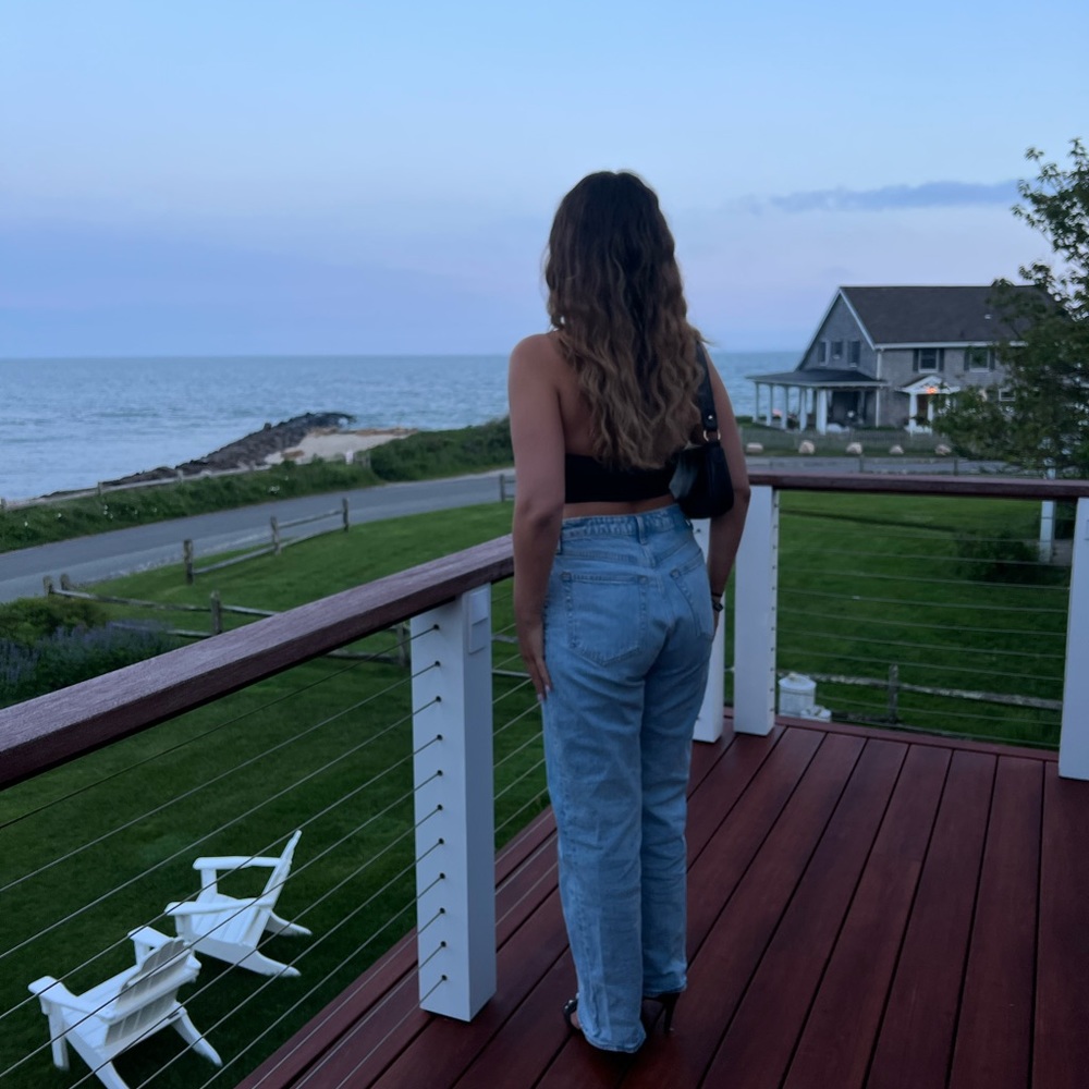 Meet your Posher, Livi